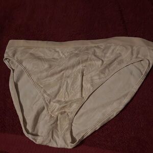 NWOT Victoria's Secret Cream Bikini Panty
